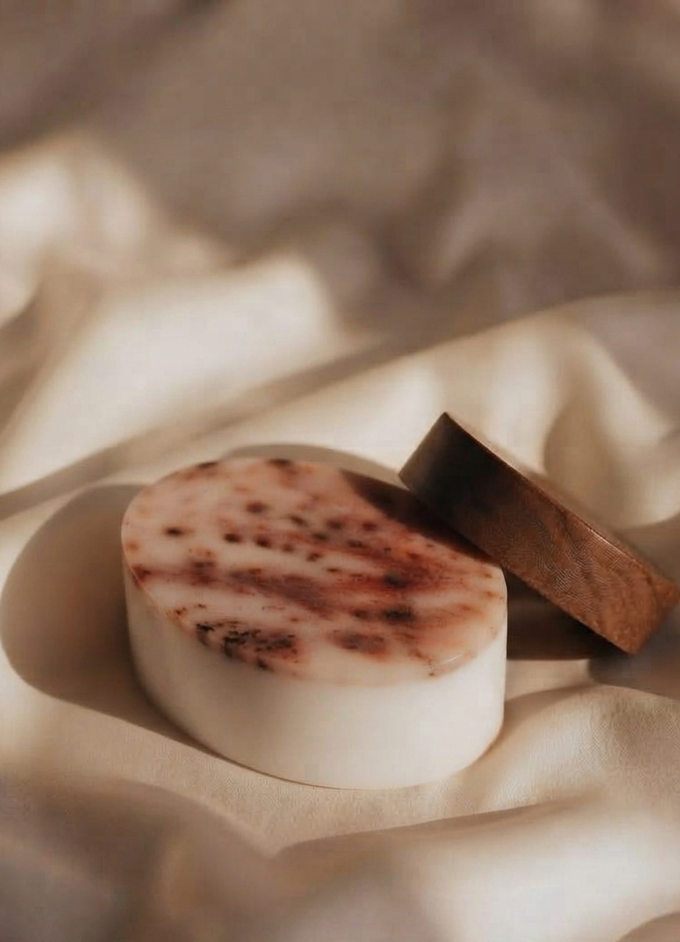 BRIGHT AND GLOW SOAP